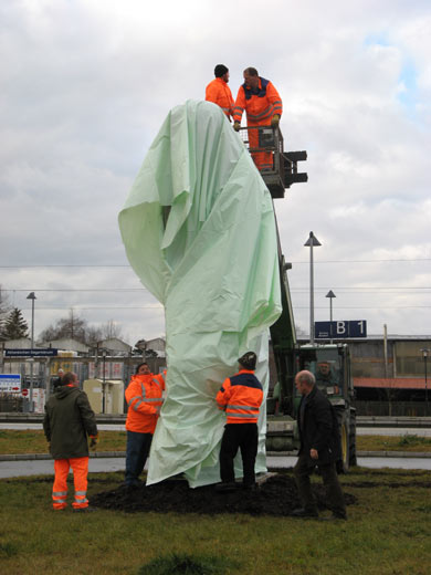 verhüllt